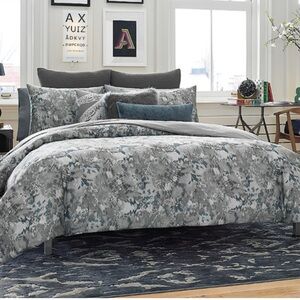 NEW Kenneth Cole Reaction Home Winter’s Air F/Q duvet cover